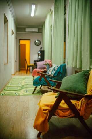 Отели типа «постель и завтрак» PIANO Тбилиси Большой двухместный номер с 1 кроватью или 2 отдельными кроватями-1